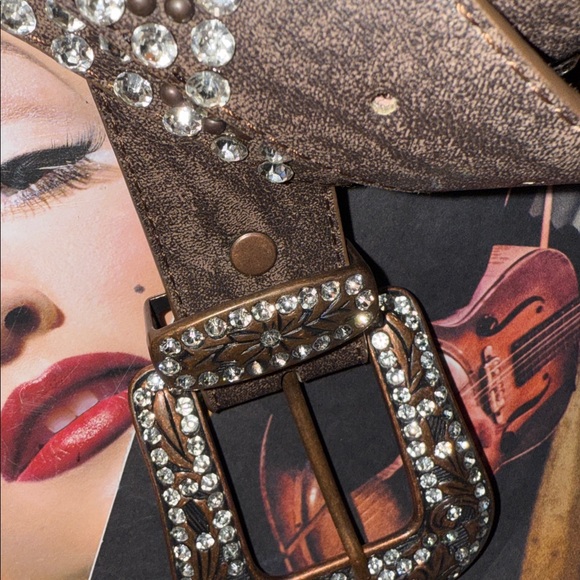 πππ»π β’ π€ Buckle x They see when you cβminβ¦ Vibes π
ππ
- Picture 1 of 9